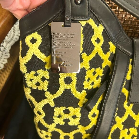 petunia new Ladies purse black/yellow velvet - Picture 3 of 7